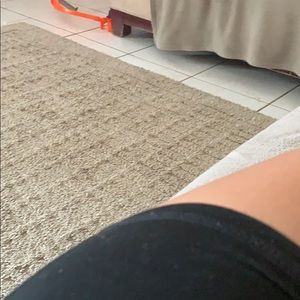 Meet your Posher, Helen